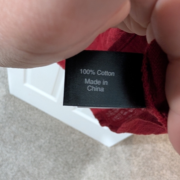 Lane Bryant Red and White Ombre V-Neck Sharkbite Hem Kimono/Poncho Size 26/28 - Picture 10 of 10